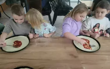 474022129_1082480940345733_4730432749626417904_n